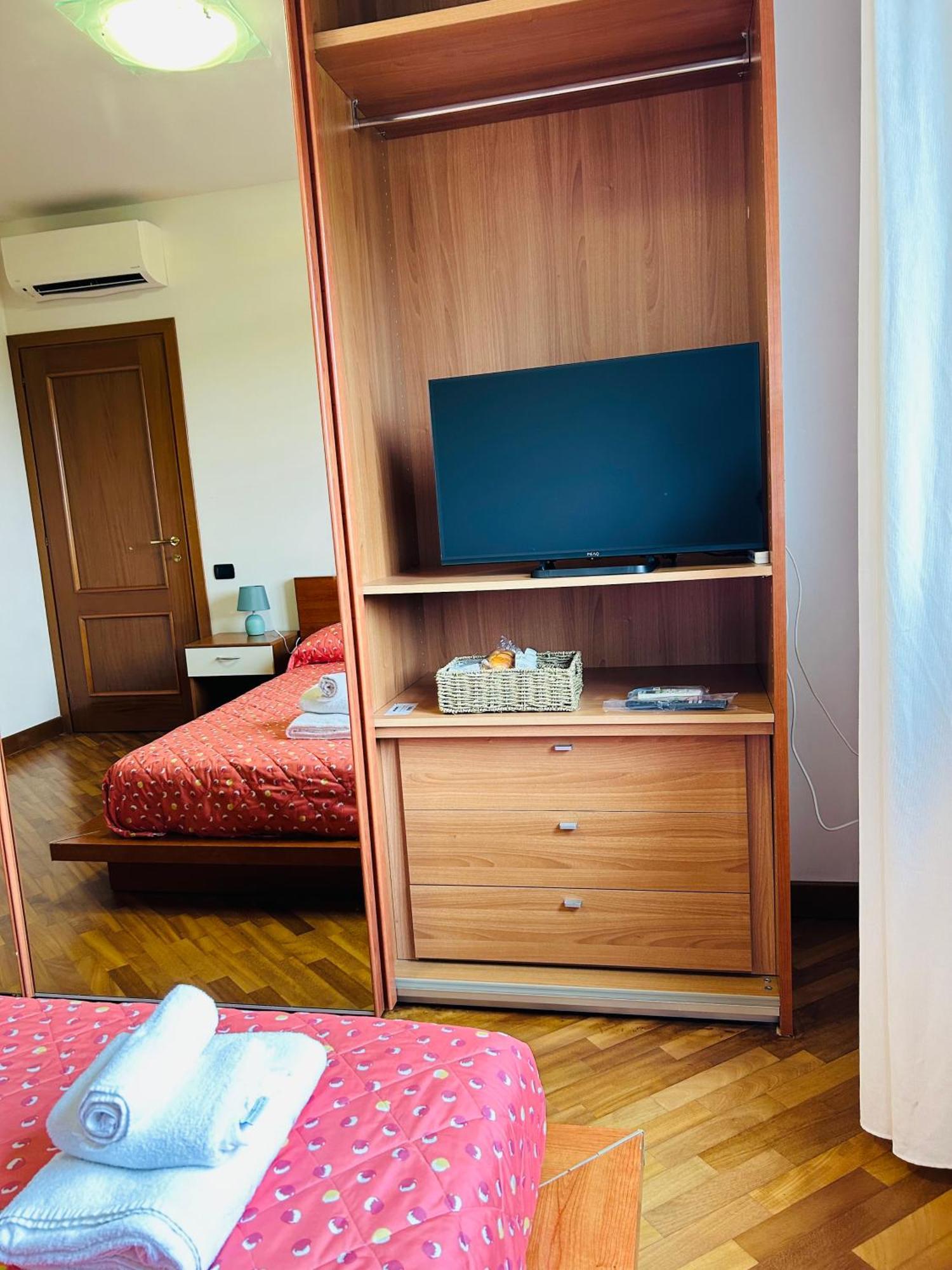 The House Room Aeroporto Fiumicino Exterior photo
